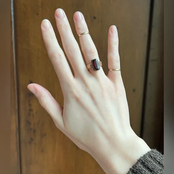 Antique Emerald Cut Garnet Ring, 14K Gold Engraved Claw Setting, Victorian